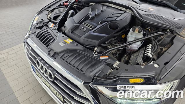 Audi A8 2021 — photo 6
