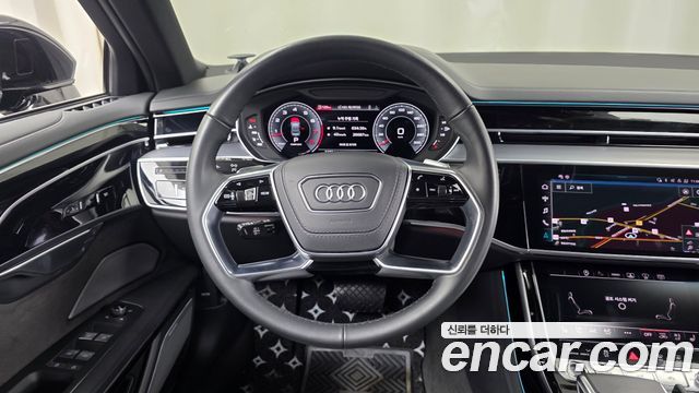 Audi A8 2021 — photo 19