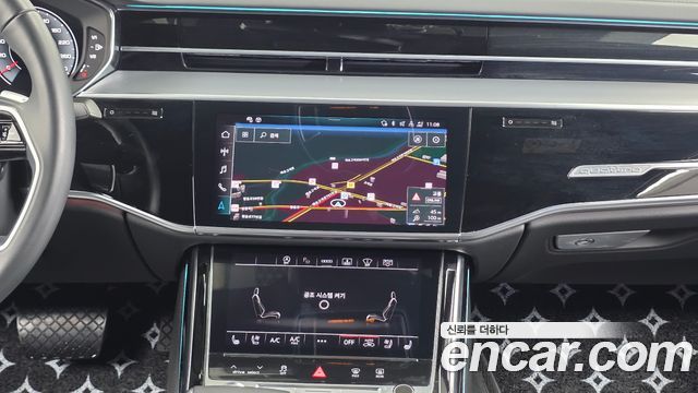 Audi A8 2021 — photo 20