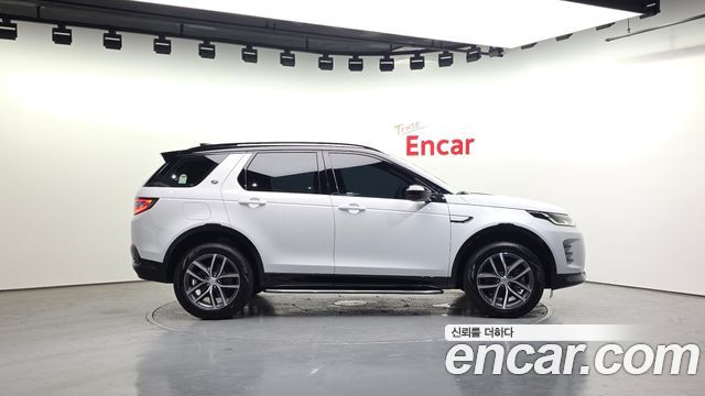 Land Rover Discovery Sport 2026 — photo 5