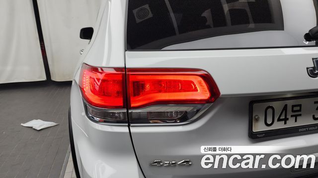 Jeep Cherokee 2019 — photo 9
