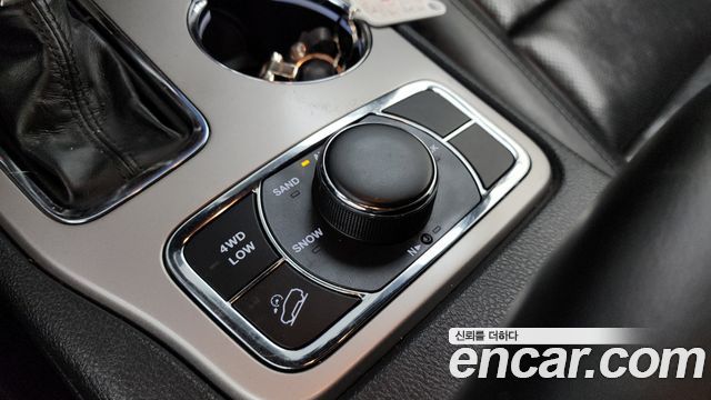 Jeep Cherokee 2019 — photo 27