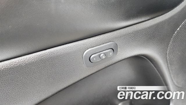 Jeep Cherokee 2019 — photo 30