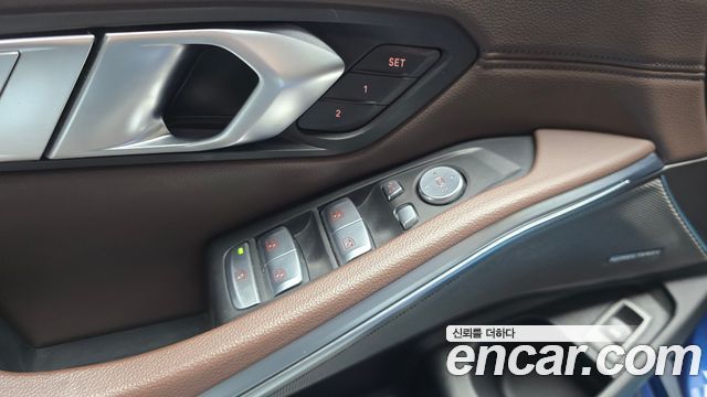 BMW 3-Series 2021 — photo 14