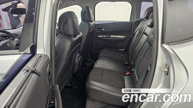 Peugeot 3008 2015 — photo 18