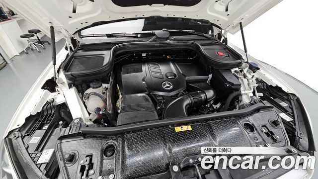Mercedes-Benz GLE-Class 2022 — photo 6