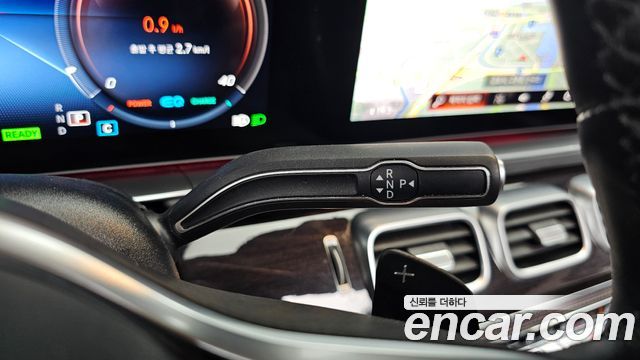 Mercedes-Benz GLE-Class 2022 — photo 9