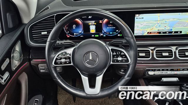 Mercedes-Benz GLE-Class 2022 — photo 13