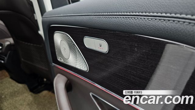 Mercedes-Benz GLE-Class 2022 — photo 19
