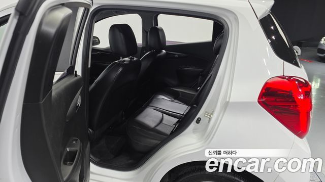 Chevrolet Korea Spark 2017 — photo 23