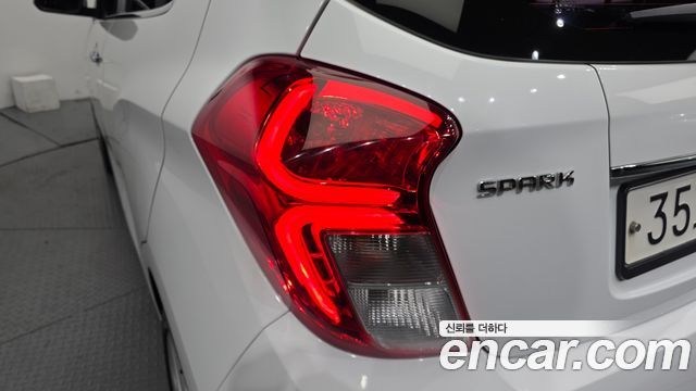 Chevrolet Korea Spark 2017 — photo 9