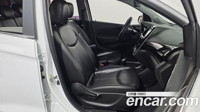 Chevrolet Korea Spark 2017 — photo 16