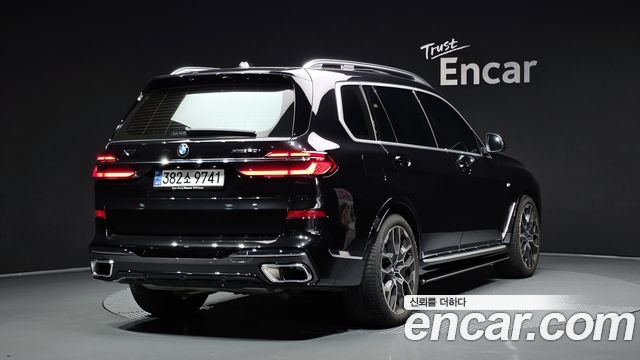 BMW X7 2024 — photo 2