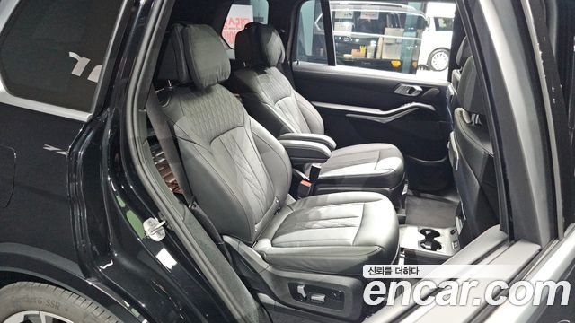 BMW X7 2024 — photo 17