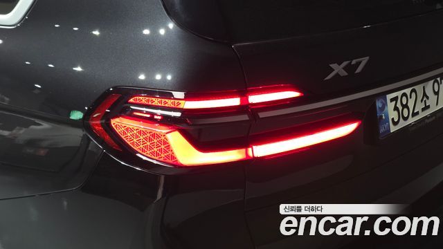 BMW X7 2024 — photo 9