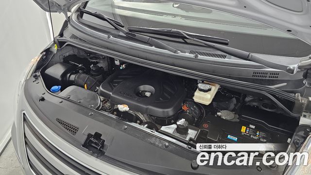 Hyundai Starex 2017 — photo 6