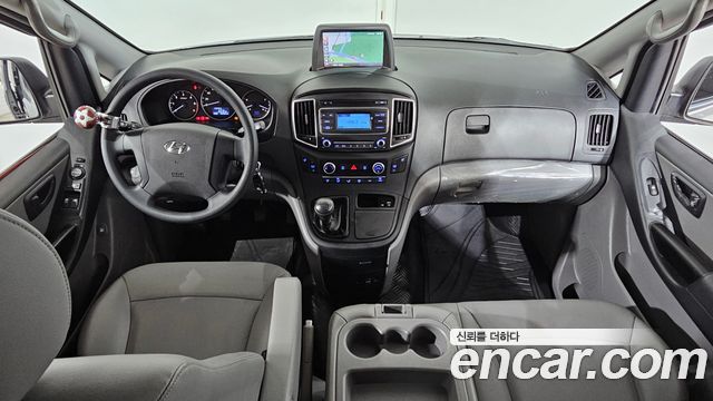 Hyundai Starex 2017 — photo 7