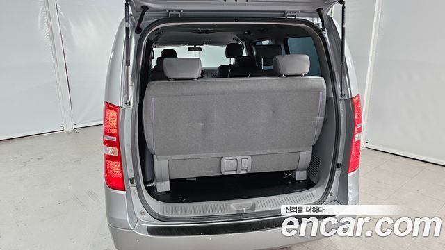 Hyundai Starex 2017 — photo 20