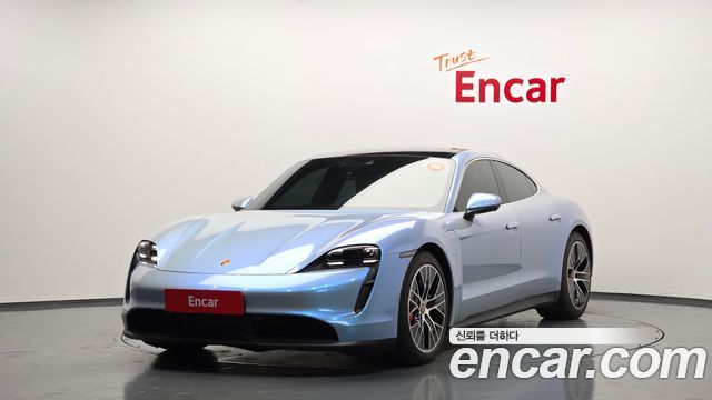 Porsche Taycan 2021 — photo 1