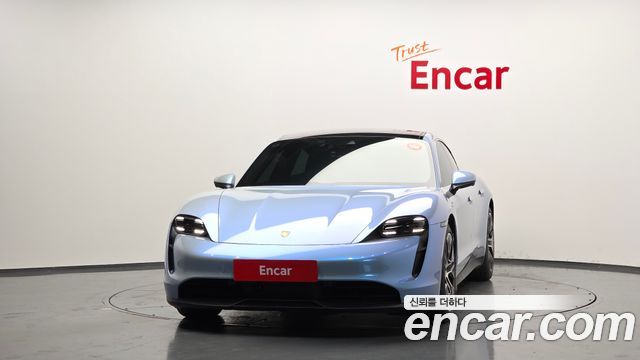 Porsche Taycan 2021 — photo 3