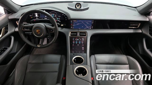 Porsche Taycan 2021 — photo 7