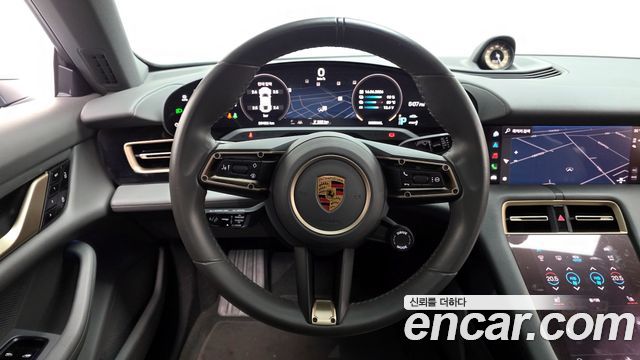Porsche Taycan 2021 — photo 13