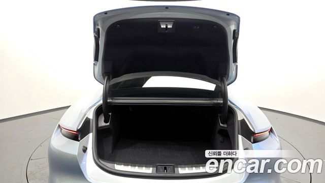 Porsche Taycan 2021 — photo 20