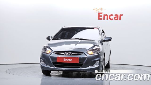 Hyundai Accent 2012 — photo 3