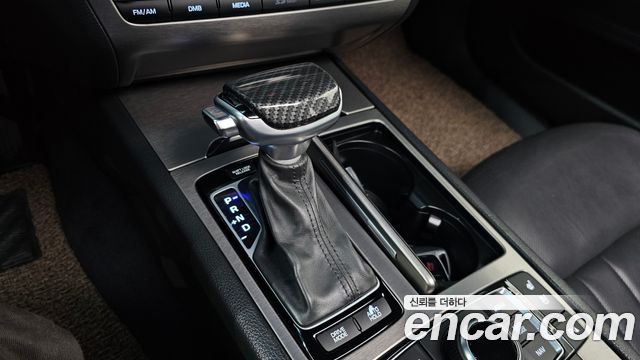 Hyundai Genesis 2016 — photo 9
