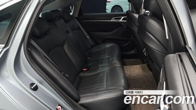 Hyundai Genesis 2016 — photo 11