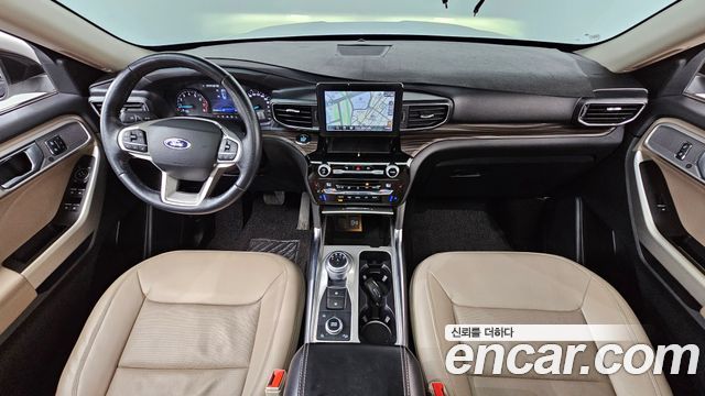 Ford Explorer 2021 — photo 10