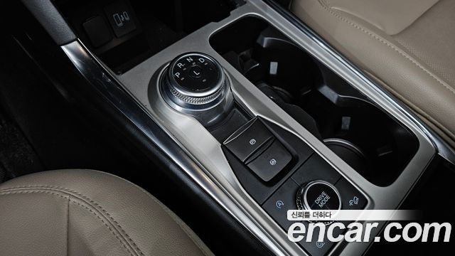 Ford Explorer 2021 — photo 12