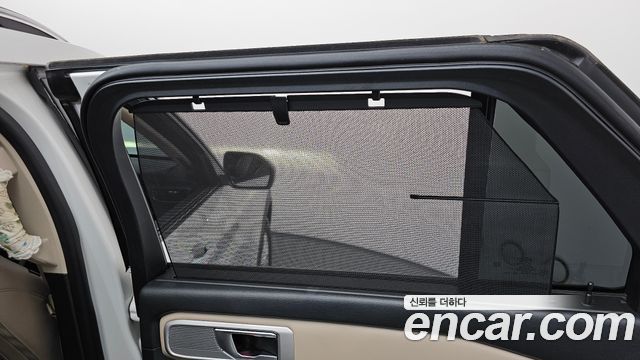 Ford Explorer 2021 — photo 23