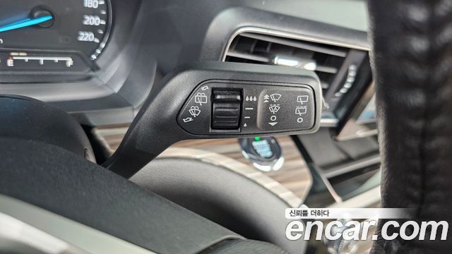 Ford Explorer 2021 — photo 28