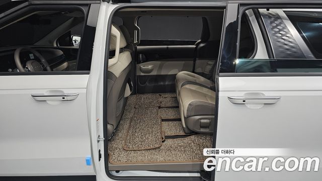 Kia Canival 2024 — photo 17