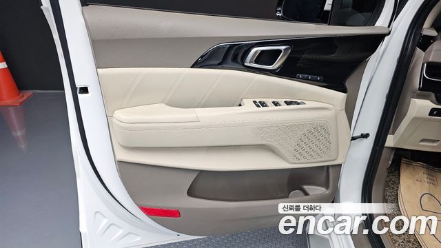Kia Canival 2024 — photo 14