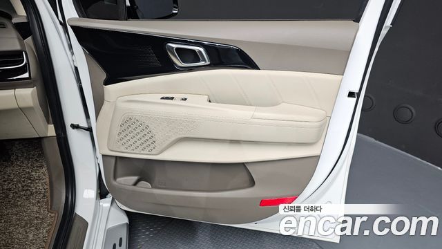 Kia Canival 2024 — photo 15