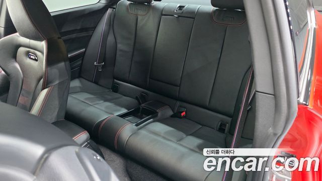 BMW M2 2019 — photo 17