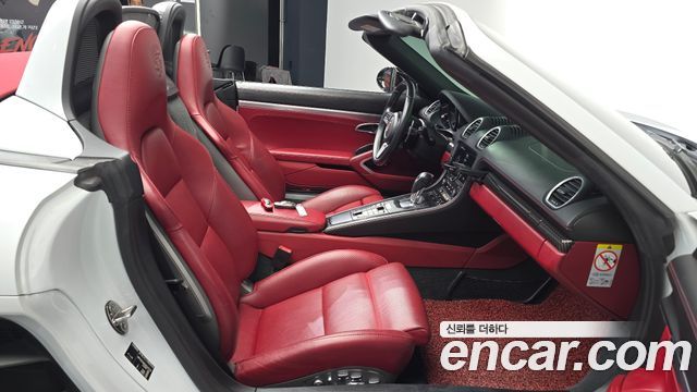 Porsche 718 2017 — photo 16