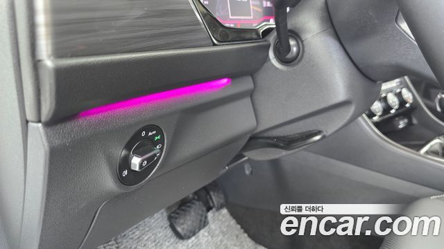 Volkswagen Jetta 2023 — photo 28