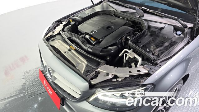 Mercedes-Benz C-Class 2019 — photo 6