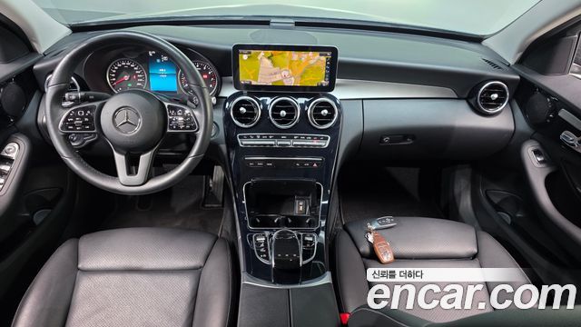 Mercedes-Benz C-Class 2019 — photo 10