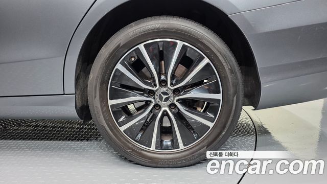 Mercedes-Benz C-Class 2019 — photo 7