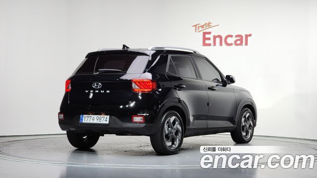 Hyundai Venue 2022 — photo 2