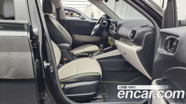 Hyundai Venue 2022 — photo 11