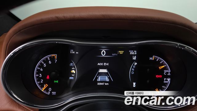Jeep Cherokee 2021 — photo 11