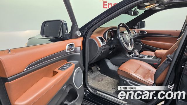 Jeep Cherokee 2021 — photo 13