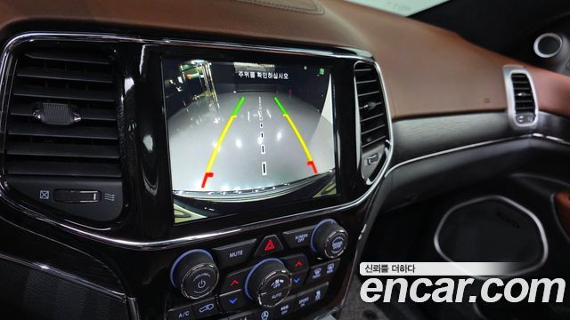 Jeep Cherokee 2021 — photo 26