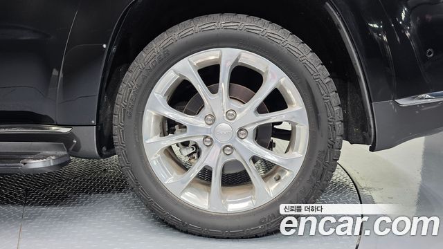 Jeep Cherokee 2021 — photo 7