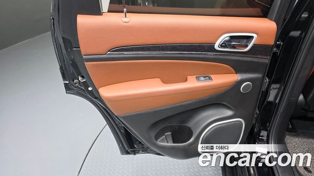 Jeep Cherokee 2021 — photo 15